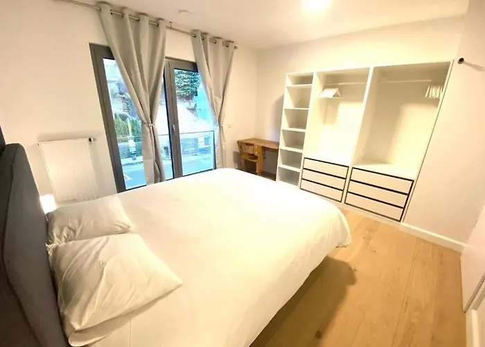 Luxury 2 Bedrooms Family Flat In Center W. Parking